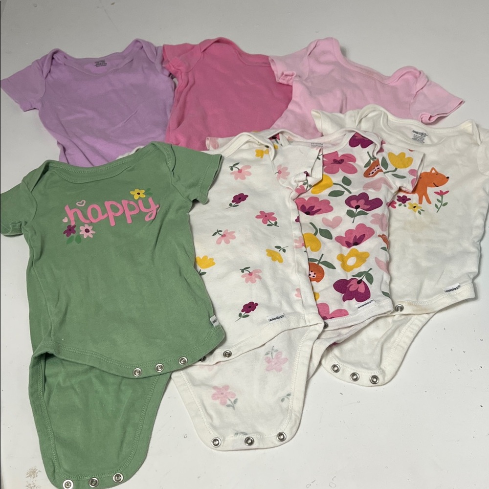 Set of 7 Onesies Brands 6-9 Months One Piece Button Snap Bottom Onesie